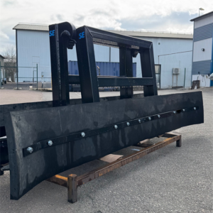 Kumipuskulevy 2700mm Volvo BM